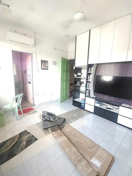 Taman Megah Ria untuk Untuk Dijual - RM 628,000, Apr 2026 - Living Room - PropertyGuru.com.my