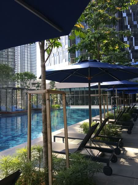 Star Residences Two untuk Untuk Disewa - RM 12,000 /bulan, Apr 2026 - Pool - PropertyGuru.com.my
