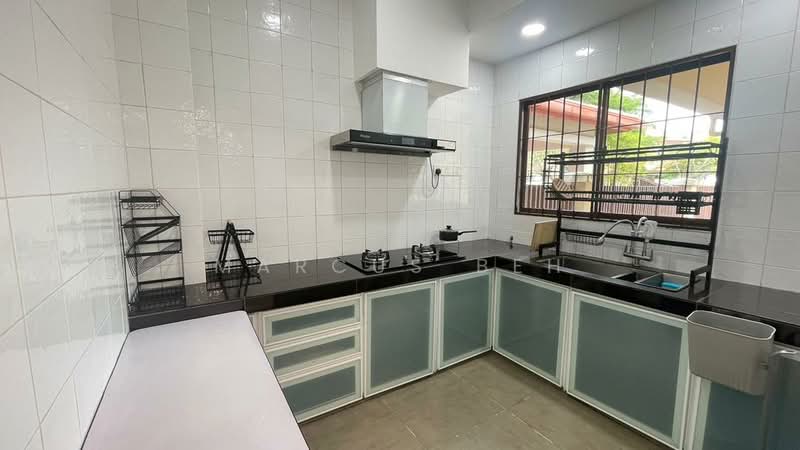 Semi-Detached House for Rent in Kota Kemuning (Shah Alam) - Marcus Beh - Kitchen - PropertyGuru.com.my