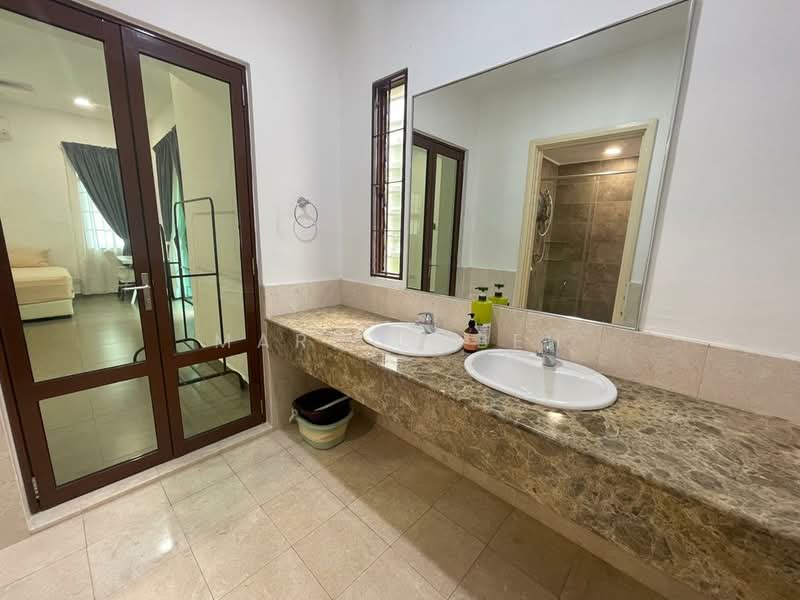 Semi-Detached House for Rent in Kota Kemuning (Shah Alam) - Marcus Beh - Bathroom - PropertyGuru.com.my