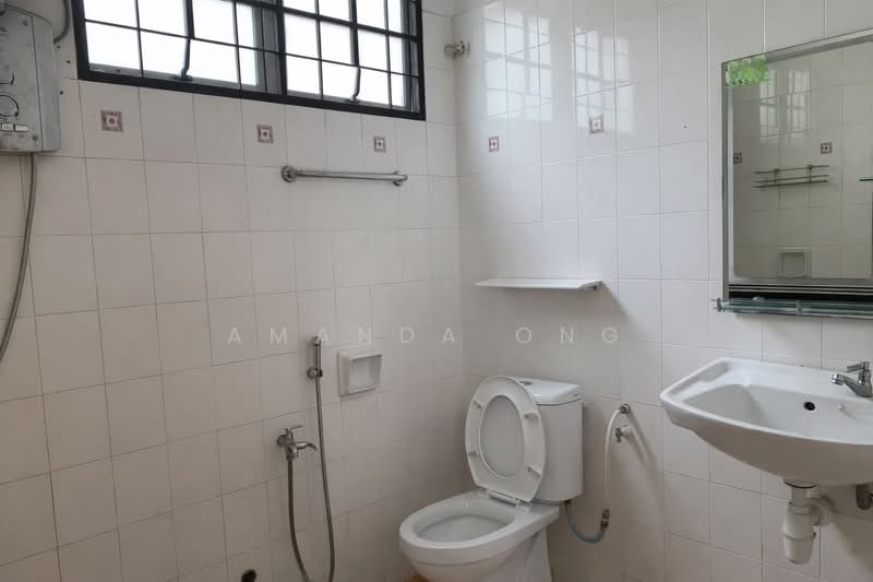 Bukit Rahman Putra untuk Untuk Dijual - RM 648,000, Apr 2026 - Bathroom - PropertyGuru.com.my