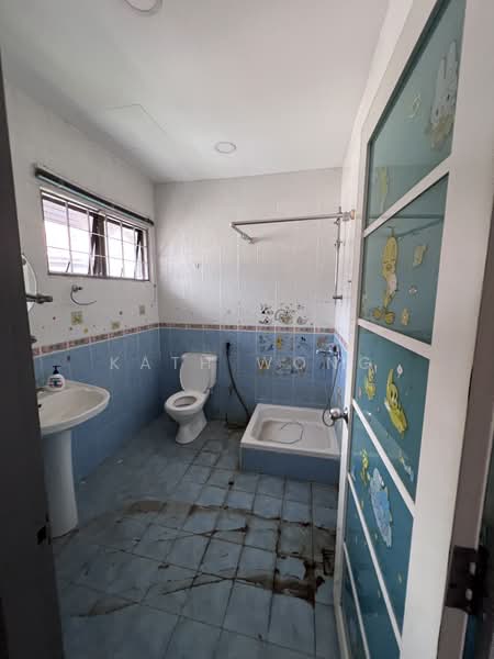 Bungalow for Sale in Taman Desa (Kuala Lumpur) - Kath Wong - Bathroom - PropertyGuru.com.my
