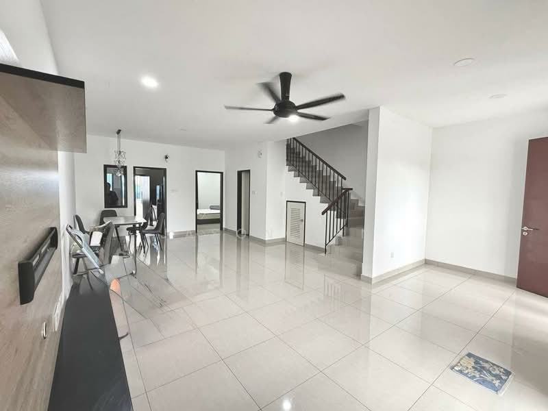 2-storey Terraced House for Sale in Permas Jaya (Johor) - Jason Tan - Living Room - PropertyGuru.com.my