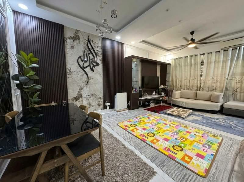 2-storey Terraced House for Sale in Bandar Putra (Kulai) - Azlina Muslim - Living Room - PropertyGuru.com.my