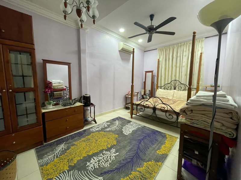 2-storey Terraced House for Sale in Denai Alam (Shah Alam) - Evelyn Khoo - Bedroom - PropertyGuru.com.my