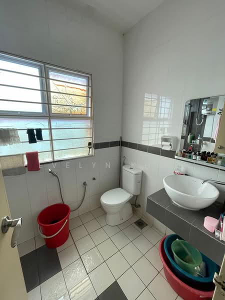 2-storey Terraced House for Sale in Denai Alam (Shah Alam) - Evelyn Khoo - Toilet - PropertyGuru.com.my