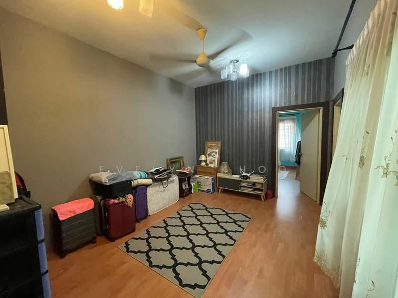 2-storey Terraced House for Sale in Denai Alam (Shah Alam) - Evelyn Khoo - Room - PropertyGuru.com.my