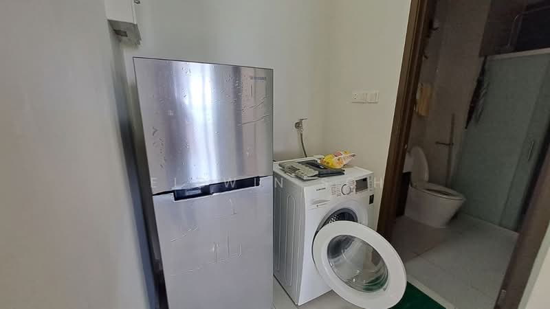 Condominium for Rent at Amberside @ Country Garden Danga Bay - Eldwin Soh - Bathroom - PropertyGuru.com.my