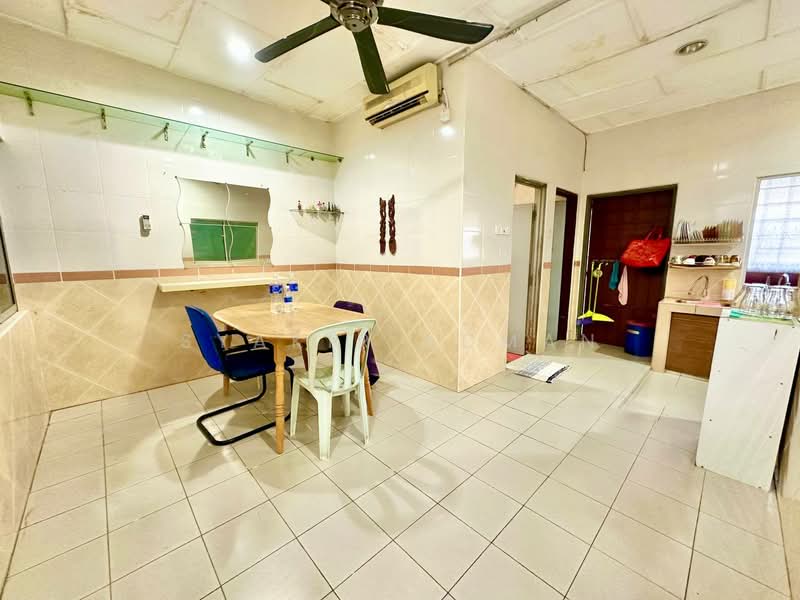 1-storey Terraced House for Sale at Taman Cheras Jaya - Syakir Adman - Kitchen - PropertyGuru.com.my