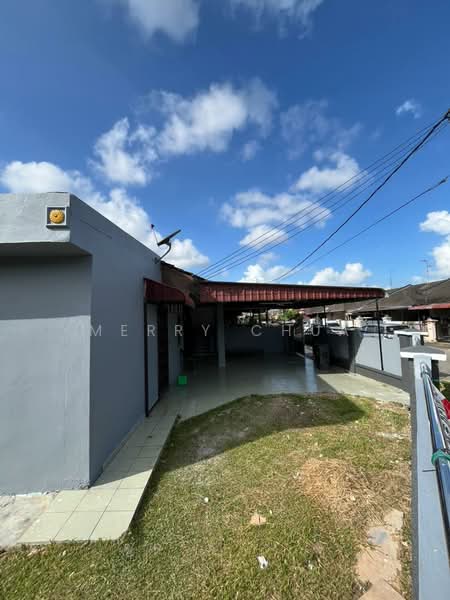 Ulu Tiram Taman Puteri Wangsa Single Storey Corner Lot untuk Untuk Disewa - RM 2,200 /bulan, Apr 2026 - Exterior - PropertyGuru.com.my