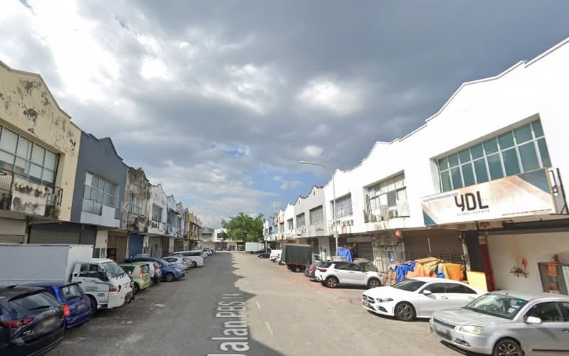 Terrace Factory for Sale in Taman Bukit Serdang (Seri Kembangan) - Kingsley Chai - Exterior - PropertyGuru.com.my