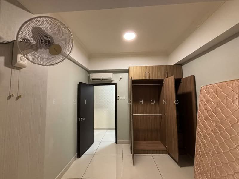 Service Residence for Sale at D'Inspire Residence (Inspira Bestari) - Elston Chong - Bedroom - PropertyGuru.com.my