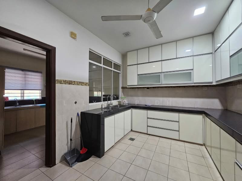 Zero-Lot Bungalow for Sale in Bukit Rimau (Shah Alam) - Lily Yap DH - Kitchen - PropertyGuru.com.my