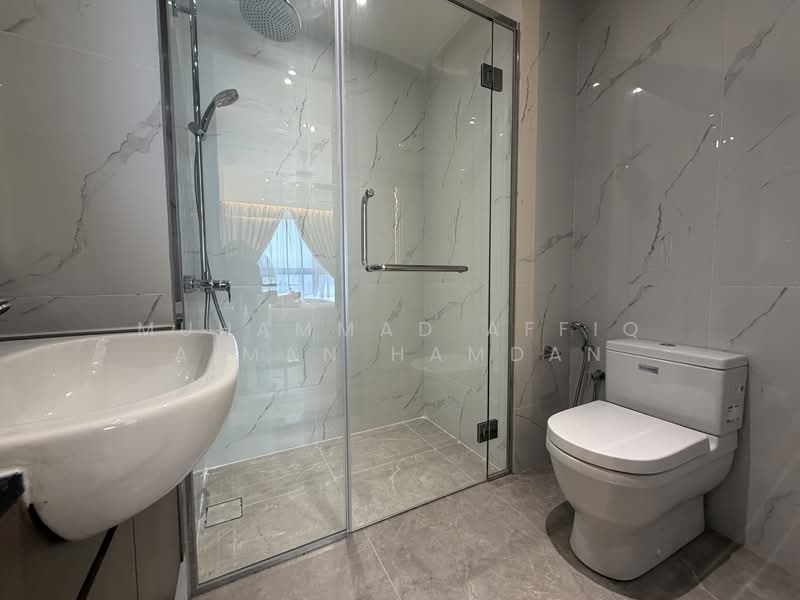 Service Residence for Rent at Agile Bukit Bintang - Muhammad Affiq Aiman Hamdan - Bathroom - PropertyGuru.com.my