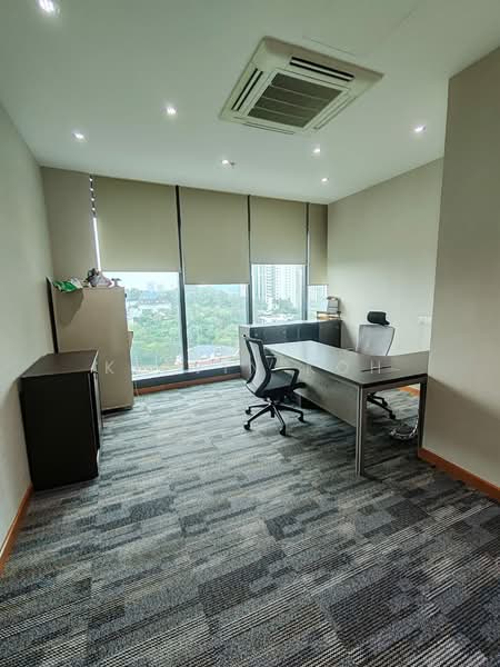 Pejabat untuk Disewa di Petaling Jaya (Selangor) - Kelvin Koh - Of of the many manager rooms - PropertyGuru.com.my