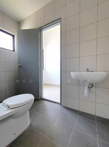 Terraced House for Sale in Rawang (Selangor) - Heo Wai Kien - Bathroom - PropertyGuru.com.my