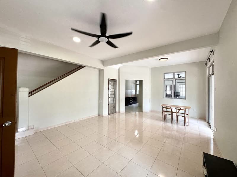 2-storey Terraced House for Rent in Bukit Indah (Iskandar Puteri (Nusajaya)) - Amir Faris Rusli - Living Room - PropertyGuru.com.my