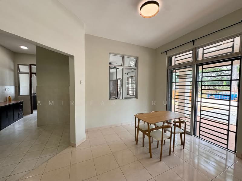 2-storey Terraced House for Rent in Bukit Indah (Iskandar Puteri (Nusajaya)) - Amir Faris Rusli - Dining Room - PropertyGuru.com.my