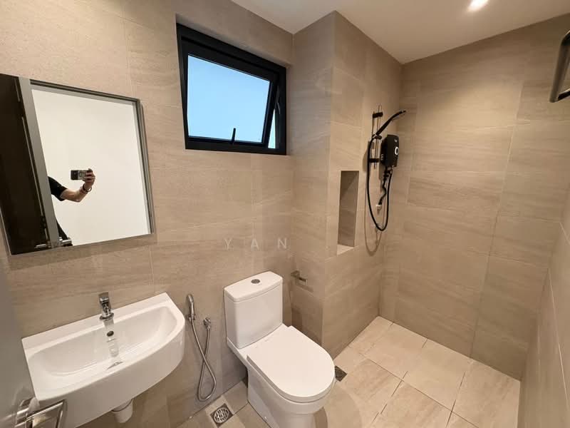 Skyline KL untuk Untuk Disewa - RM 2,800 /bulan, Apr 2026 - Bathroom - PropertyGuru.com.my