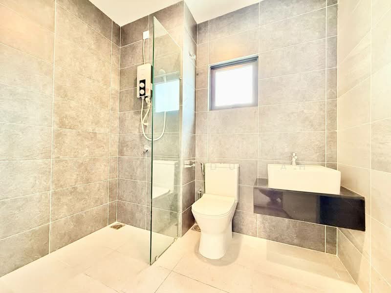 Sejati Lakeside, Cyberjaya untuk Untuk Dijual - RM 1,050,000, Apr 2026 - Bathroom - PropertyGuru.com.my