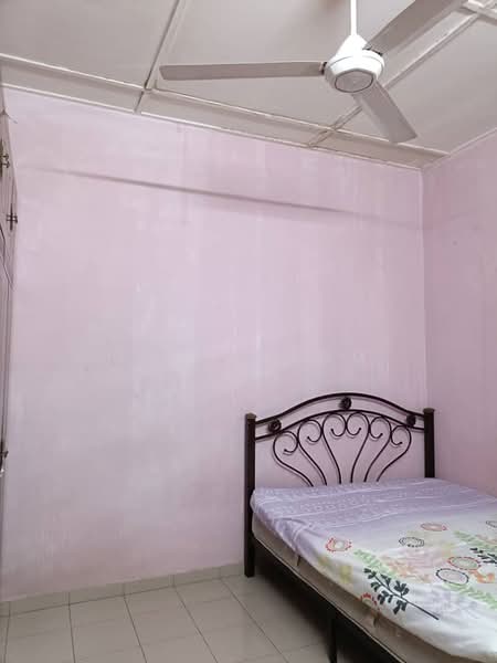 1-storey Terraced House for Sale in Taman Kerapu (Butterworth) - Lee Kheng Tan - Bedroom - PropertyGuru.com.my