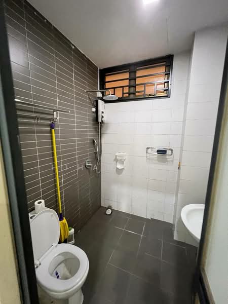 Palazio untuk Untuk Disewa - RM 1,400 /bulan, Apr 2026 - Bathroom - PropertyGuru.com.my