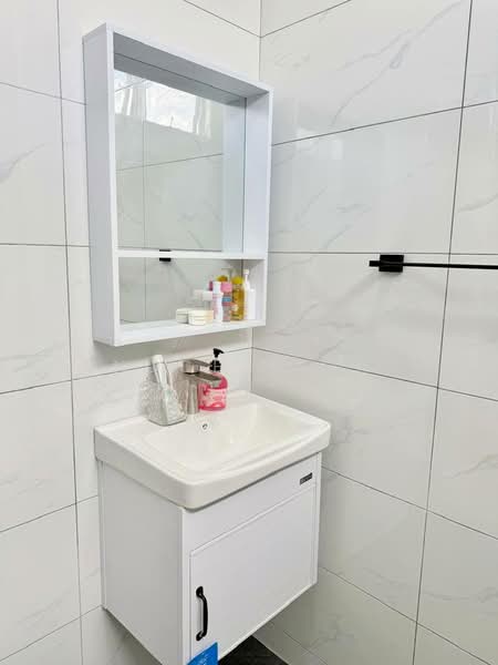 Apartment for Rent at Lake View Suites - Enoch Liong - Bathroom - PropertyGuru.com.my