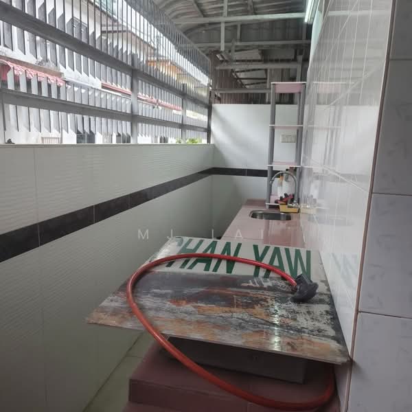 Taman iskandar jalan Bentara untuk Untuk Disewa - RM 2,600 /bulan, Apr 2026 - Kitchen - PropertyGuru.com.my