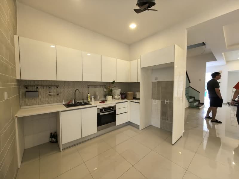 Damai Residences untuk Untuk Disewa - RM 2,300 /bulan, Apr 2026 - Kitchen - PropertyGuru.com.my