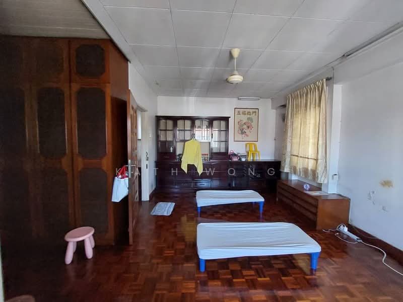 Semi-Detached House for Sale in Taman Desa (Kuala Lumpur) - Kath Wong - Living Room - PropertyGuru.com.my