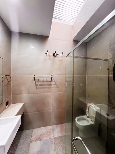 Rumah Teres 3 Tingkat untuk Dijual di Laman Glenmarie (Shah Alam) - Weng Tan - Bathroom - PropertyGuru.com.my