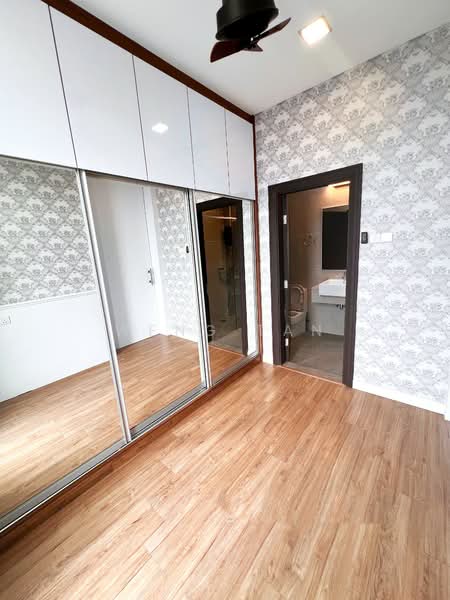 Rumah Teres 3 Tingkat untuk Dijual di Laman Glenmarie (Shah Alam) - Weng Tan - Bedroom - PropertyGuru.com.my