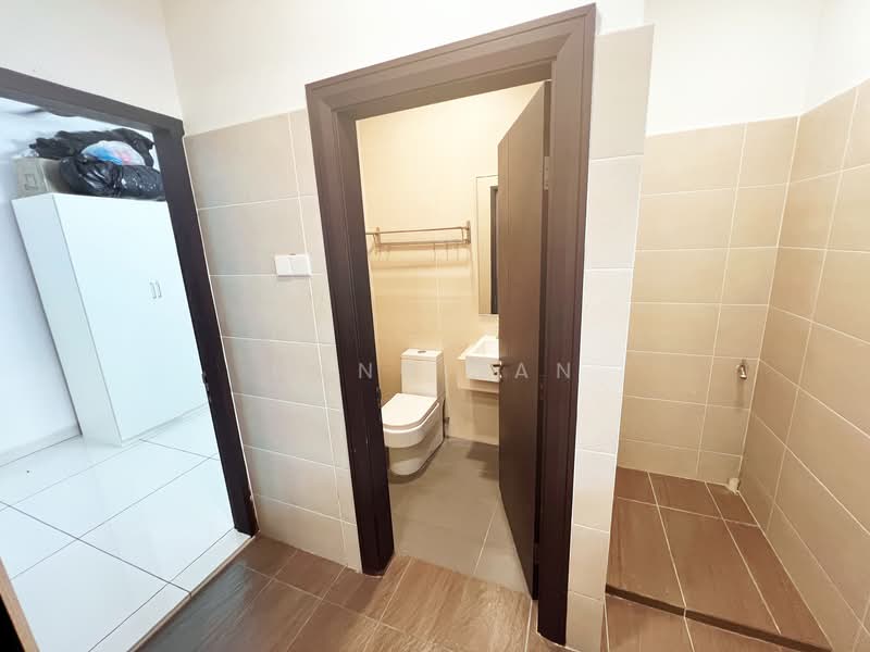 Rumah Teres 3 Tingkat untuk Dijual di Laman Glenmarie (Shah Alam) - Weng Tan - Bathroom - PropertyGuru.com.my