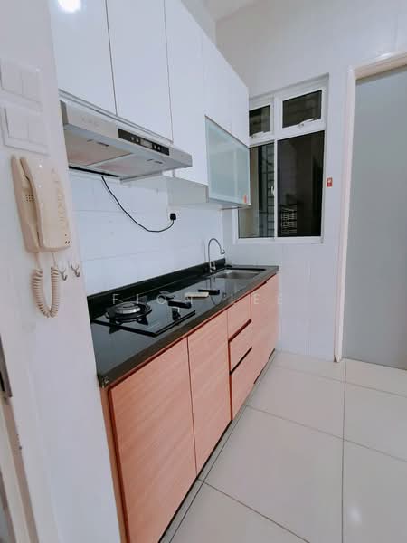 Servis Apartment untuk Dijual di Skysuites @ Meldrum Hills - Fion Lee - Kitchen - PropertyGuru.com.my