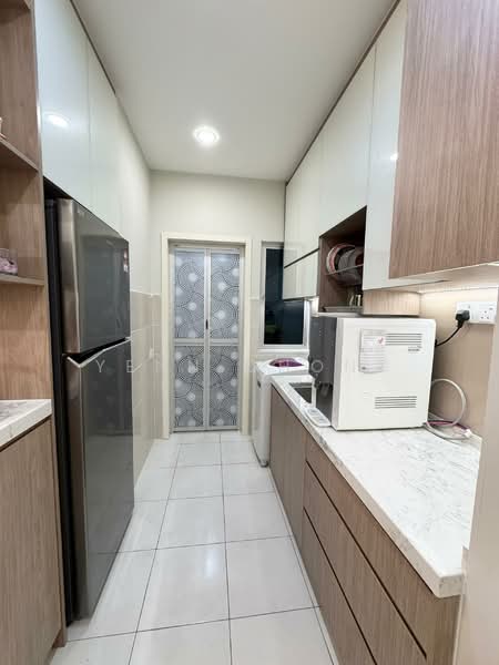 Condominium for Rent at D'Nuri Residence @ Desa Petaling - Yenn Chong - Kitchen - PropertyGuru.com.my