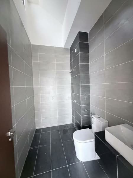 2-storey Terraced House for Sale in Bandar Dato Onn (Tebrau) - Andrew Teo - Bathroom - PropertyGuru.com.my