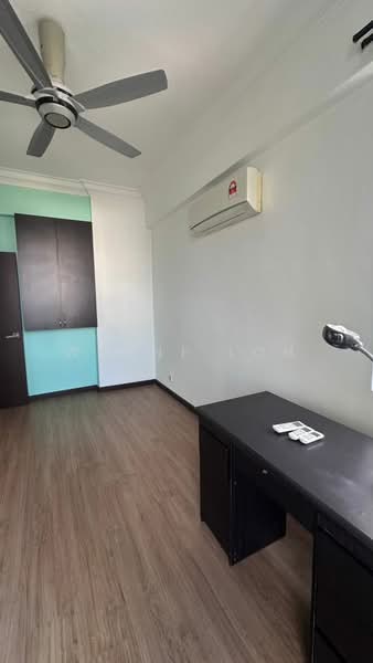 Condominium for Sale at Eden Seaview Condominium - Wayne Loh - Study - PropertyGuru.com.my