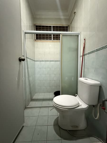 Taman Perling untuk Untuk Disewa - RM 3,200 /bulan, Apr 2026 - Bathroom - PropertyGuru.com.my