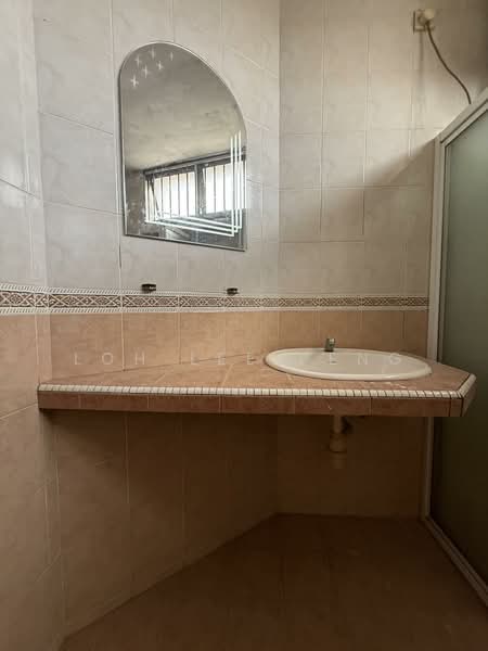 Taman Perling untuk Untuk Disewa - RM 3,200 /bulan, Apr 2026 - Bathroom - PropertyGuru.com.my