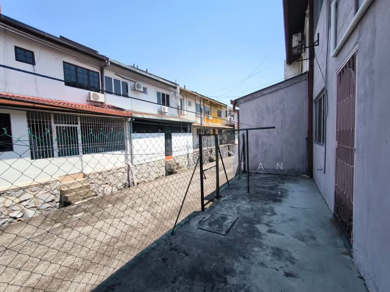 2-storey Terraced House for Sale in SS2 (Petaling Jaya) - Desmond Tan - Exterior - PropertyGuru.com.my