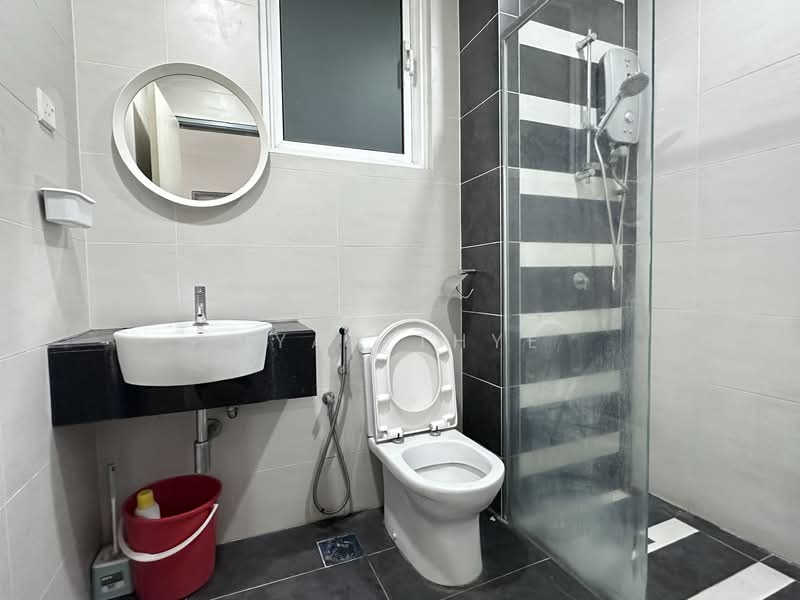Apartment for Sale at Central Residence @ Sungai Besi - Ryan Thye - Bathroom - PropertyGuru.com.my