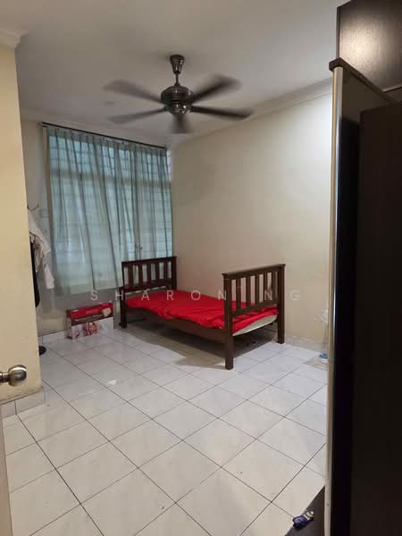 2-storey Terraced House for Sale in Taman Molek (Johor Bahru) - Sharon Ng - Bedroom - PropertyGuru.com.my