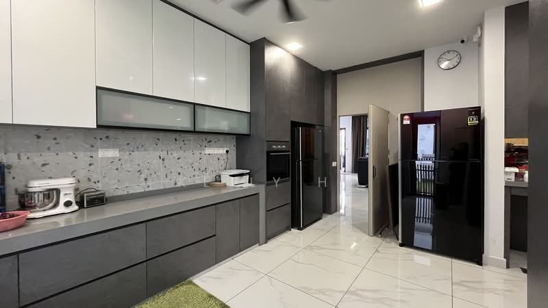Rumah Berkembar untuk Dijual di Setia Alam (Selangor) - Kelly Hu - Kitchen - PropertyGuru.com.my