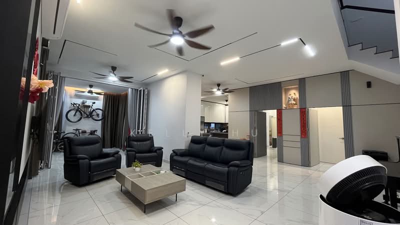 Rumah Berkembar untuk Dijual di Setia Alam (Selangor) - Kelly Hu - Living Room - PropertyGuru.com.my