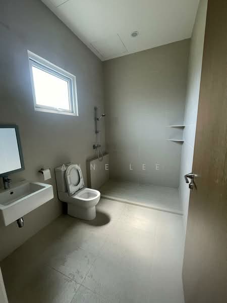 Terraced House for Rent in Tanjung Bungah (Penang) - Anne Lee - Bathroom - PropertyGuru.com.my