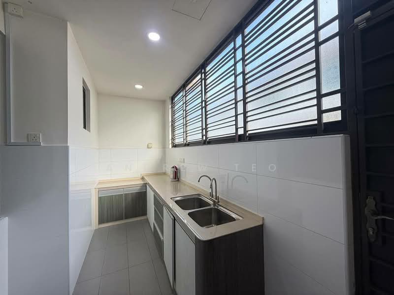 2-storey Terraced House for Sale in Taman Seri Austin (Tebrau) - Andrew Teo - Kitchen - PropertyGuru.com.my