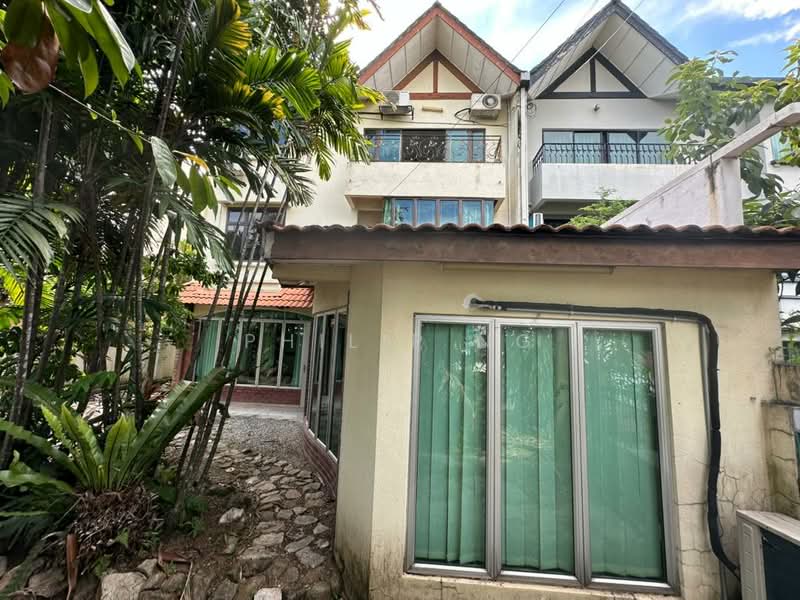 Rumah Berkembar untuk Disewa di Salak South (Kuala Lumpur) - Philip Ng - Exterior - PropertyGuru.com.my