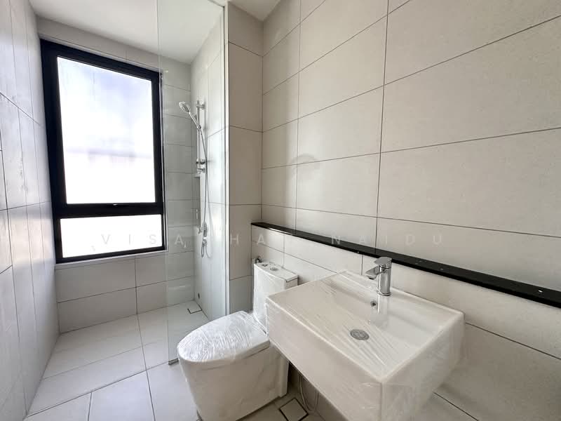 Semi-Detached House for Sale in Bandar Gamuda Gardens (Rawang) - Visaghan Naidu - Bathroom - PropertyGuru.com.my