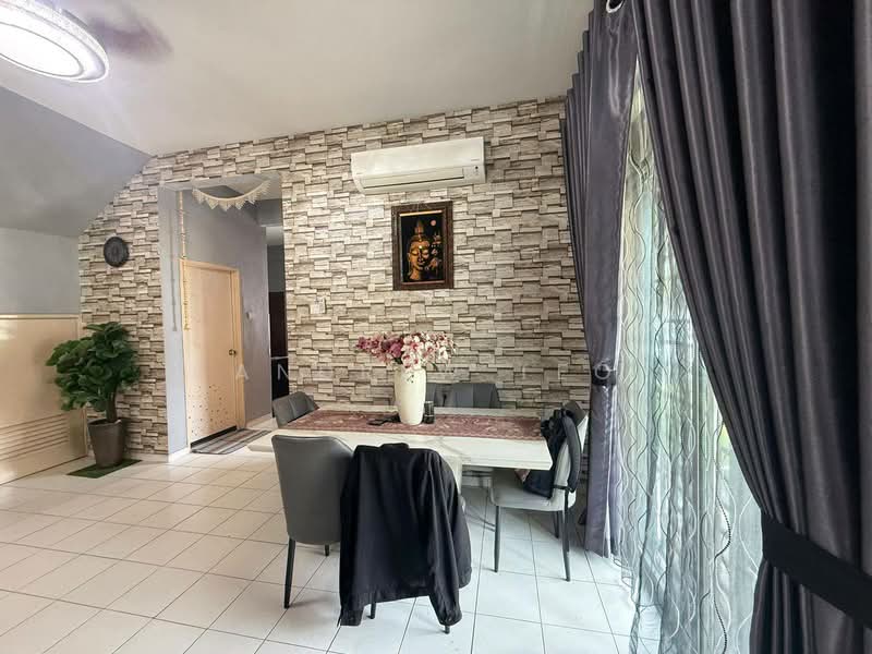 Desa Tebrau Desas Tebraus untuk Untuk Dijual - RM 970,000, Apr 2026 - Dining Room - PropertyGuru.com.my