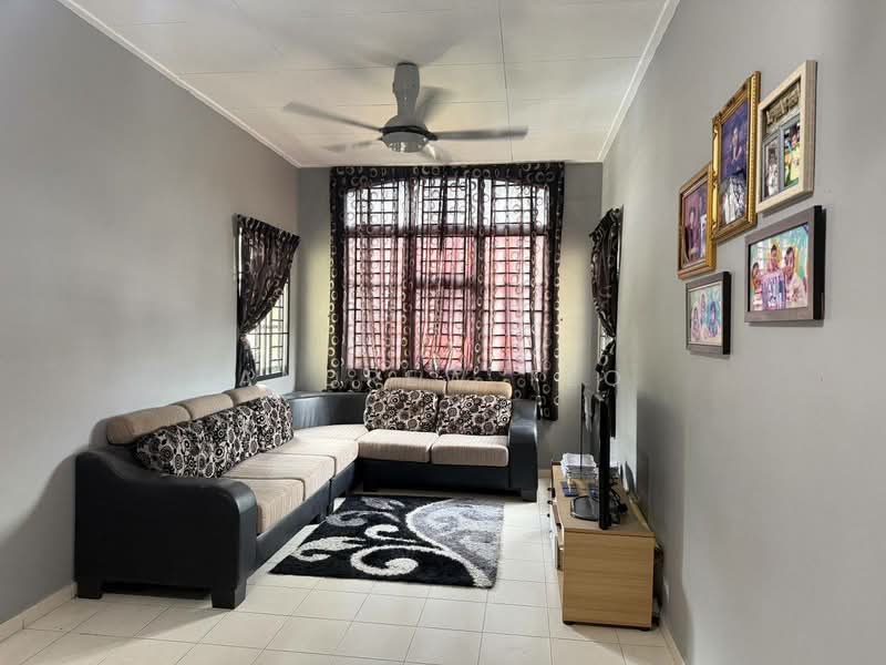 Desa Tebrau Desas Tebraus untuk Untuk Dijual - RM 970,000, Apr 2026 - Living Room - PropertyGuru.com.my